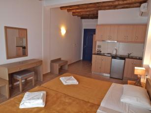 apartment-studio-loutro-05.jpg